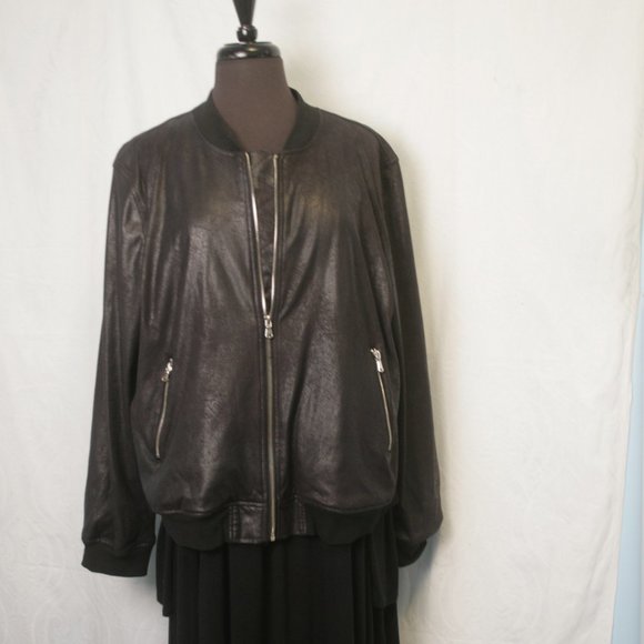 Lightweight Jacket - looks like leather, but is fabric - Picture 1 of 4